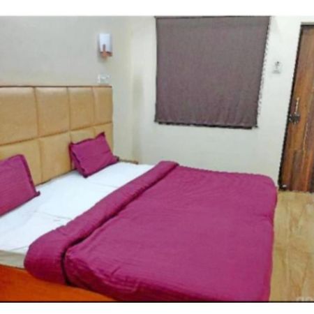 Hotel Basera Guest House, Saharanpur Exteriör bild