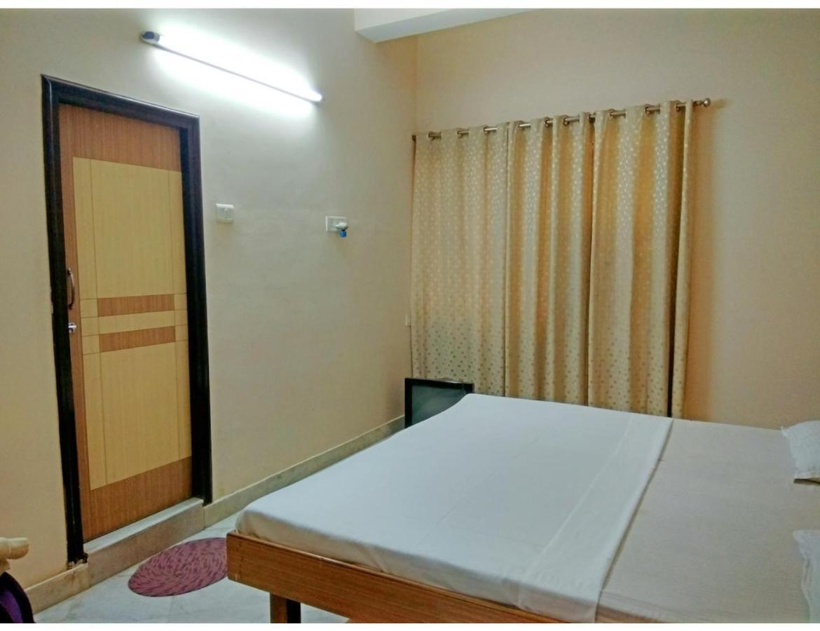 Hotel Basera Guest House, Saharanpur Exteriör bild