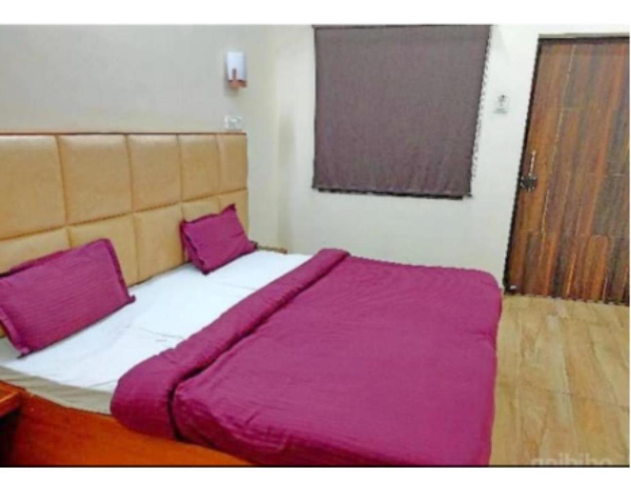 Hotel Basera Guest House, Saharanpur Exteriör bild