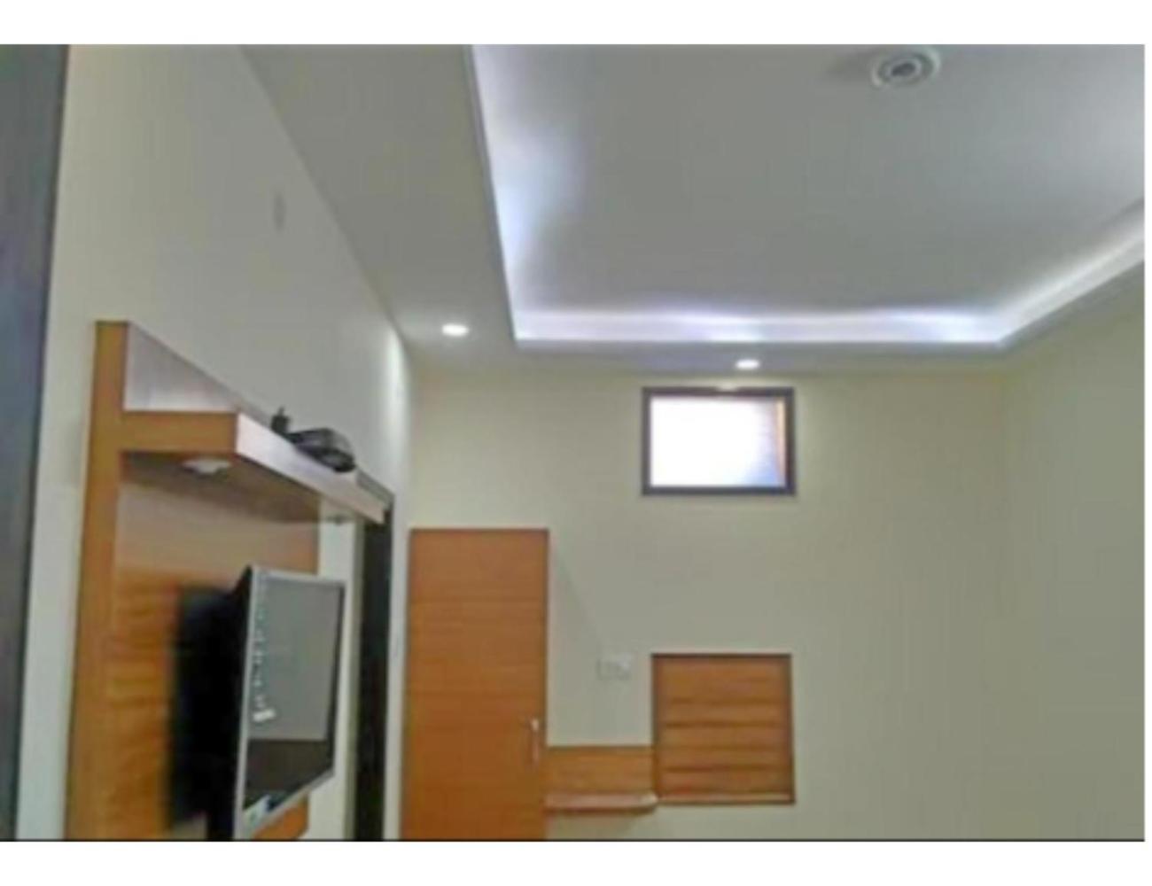 Hotel Basera Guest House, Saharanpur Exteriör bild
