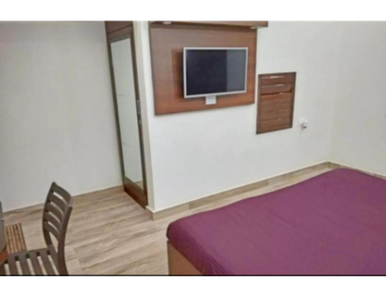 Hotel Basera Guest House, Saharanpur Exteriör bild